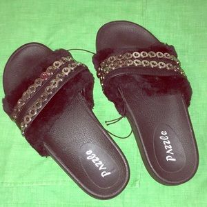 Women’s Pazzle Sandals Size 10 NWOT